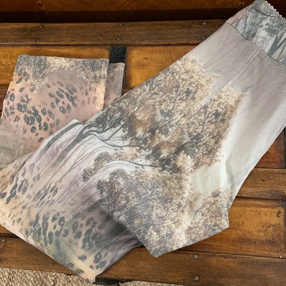 Mesmerize Womens Pants - Picture 8 of 8